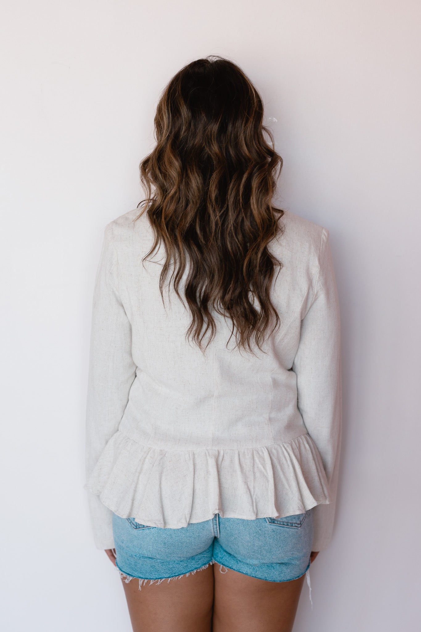 FRONT RUFFLE LINEN BLAZER