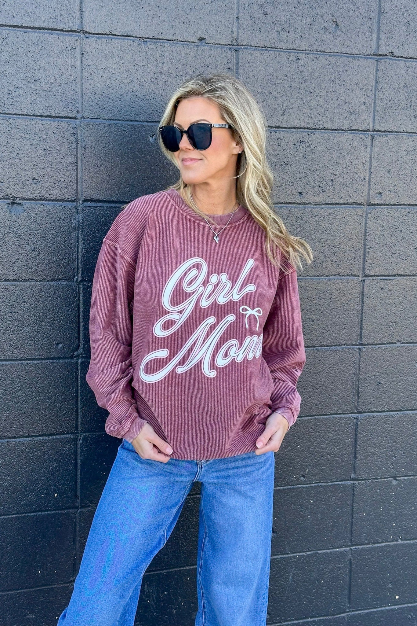 GIRL MOM CURSIVE CORD