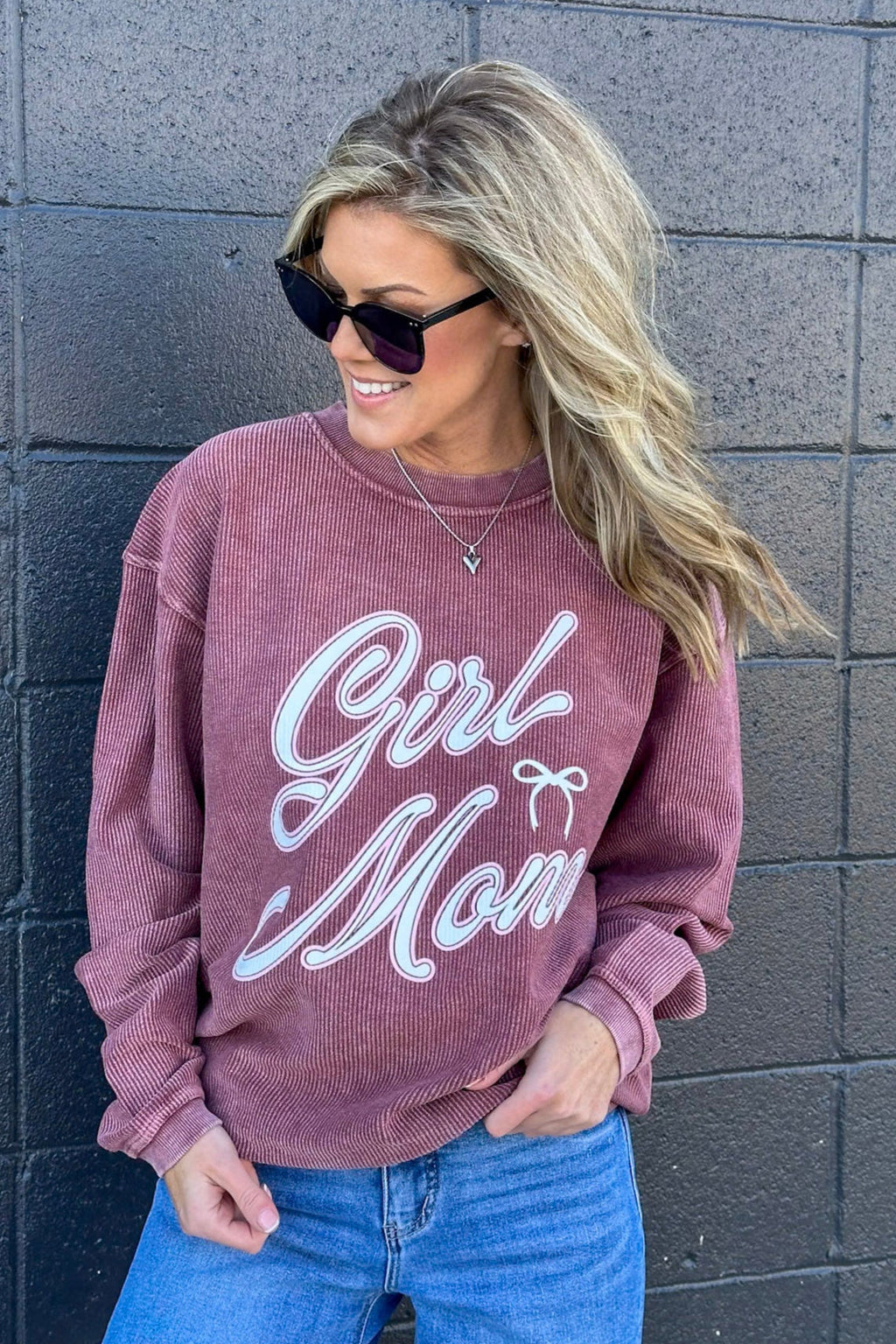 GIRL MOM CURSIVE CORD