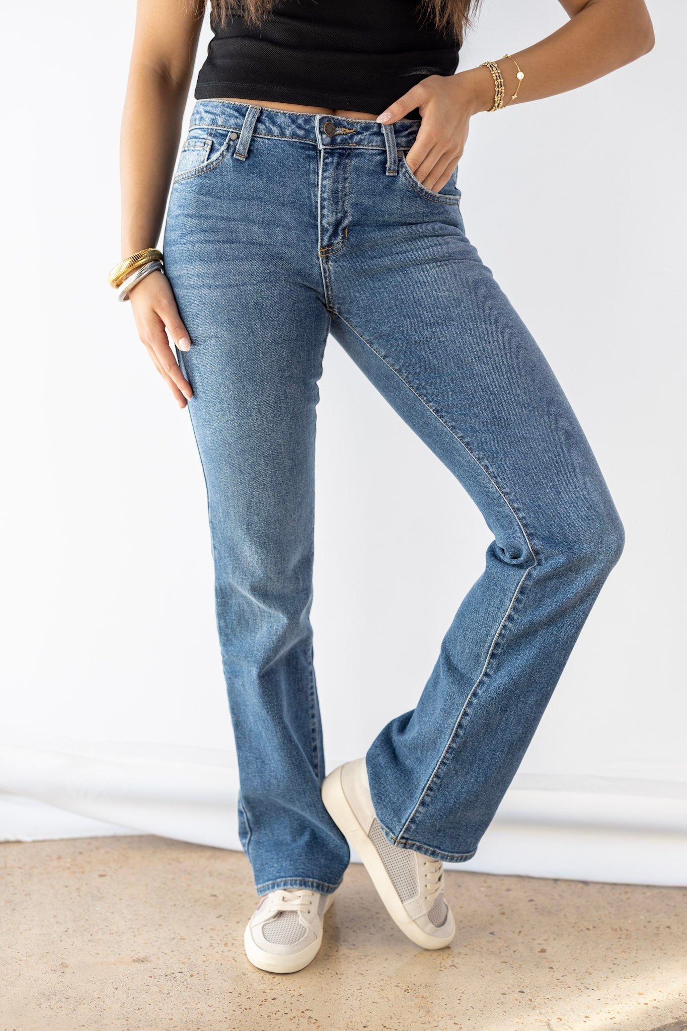 SLIM BOOTCUT LOW RISE JEAN