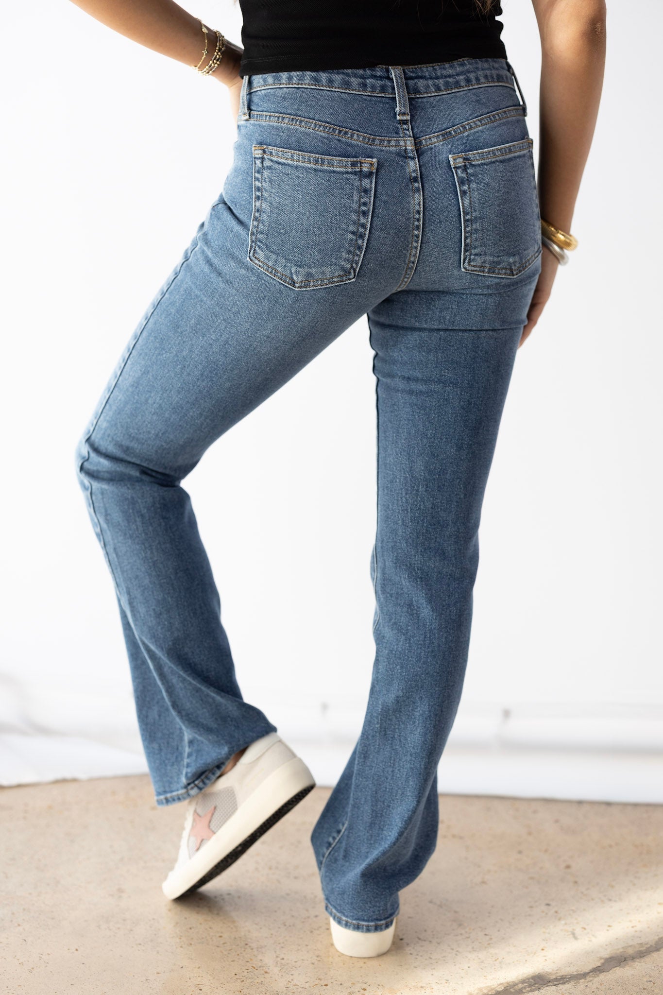 SLIM BOOTCUT LOW RISE JEAN